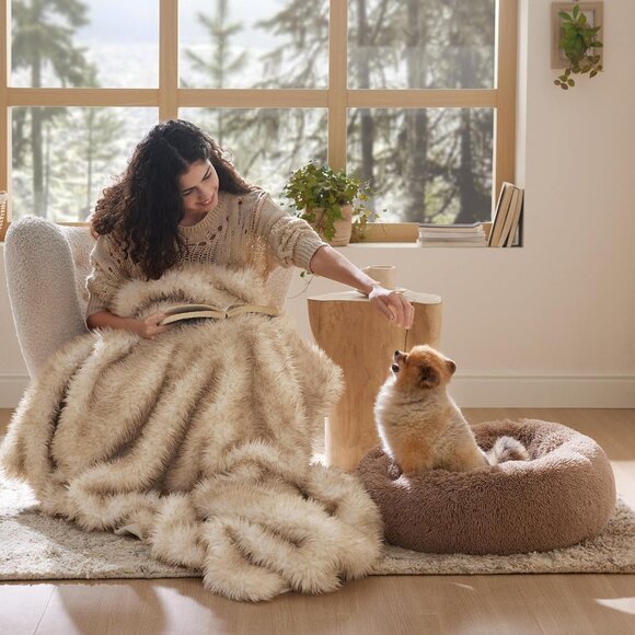 NEW Bedsure Calming Dog Cat Bed Small 23" Round Donut Washable Faux Fur No-Slip - Picture 5 of 5